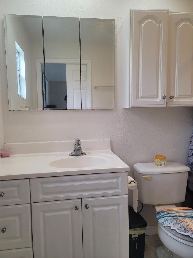 Entire Guesthouse 5 Mins To Siesta Key & Downtown Sarasota Ngoại thất bức ảnh